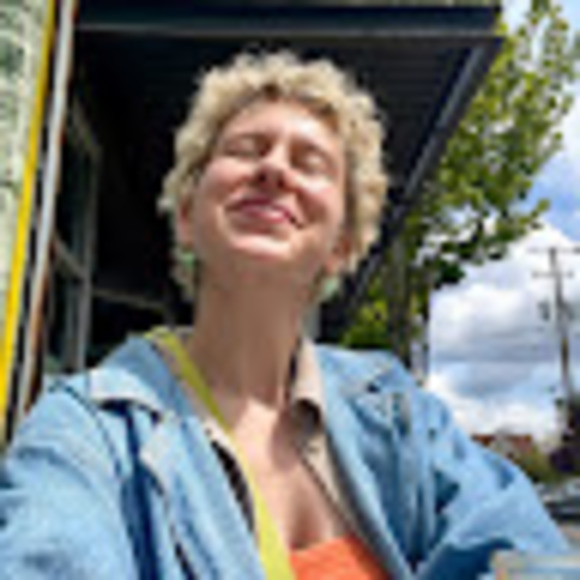 Meet your Posher, Kimberléa - Picture 1 of 1